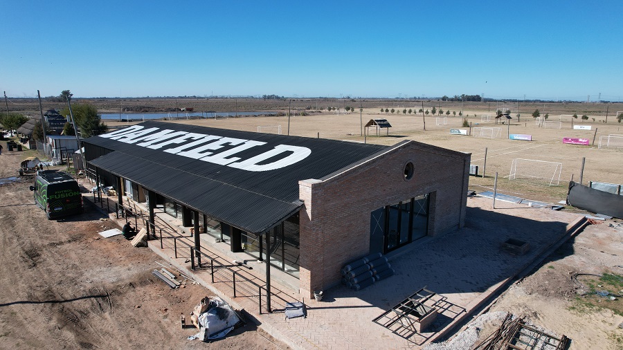En octubre inaugura El Casco, el nuevo restobar del complejo Damfield en Galindo y Autopista